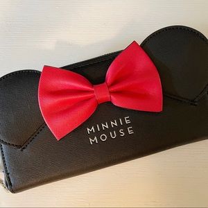 Loungefly Minnie Mouse Disney Ear Bow Wallet